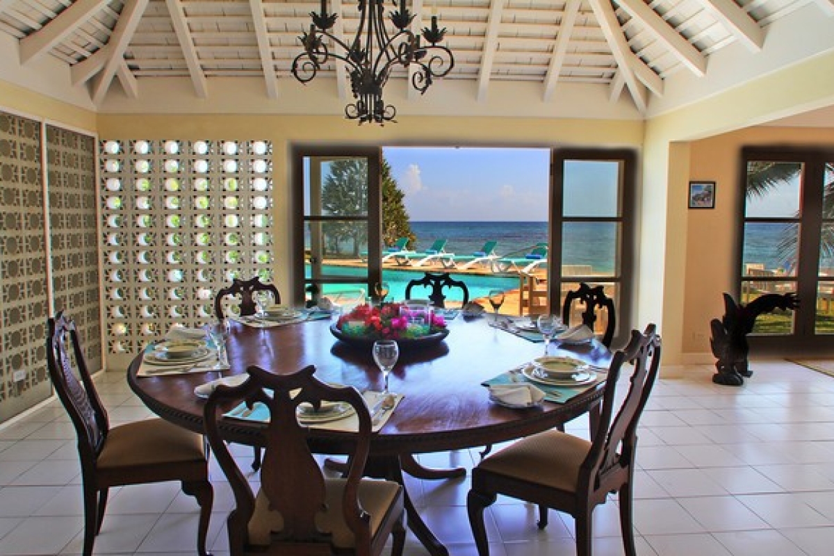 Villa Tradewinds 4 Bedroom SPECIAL OFFER